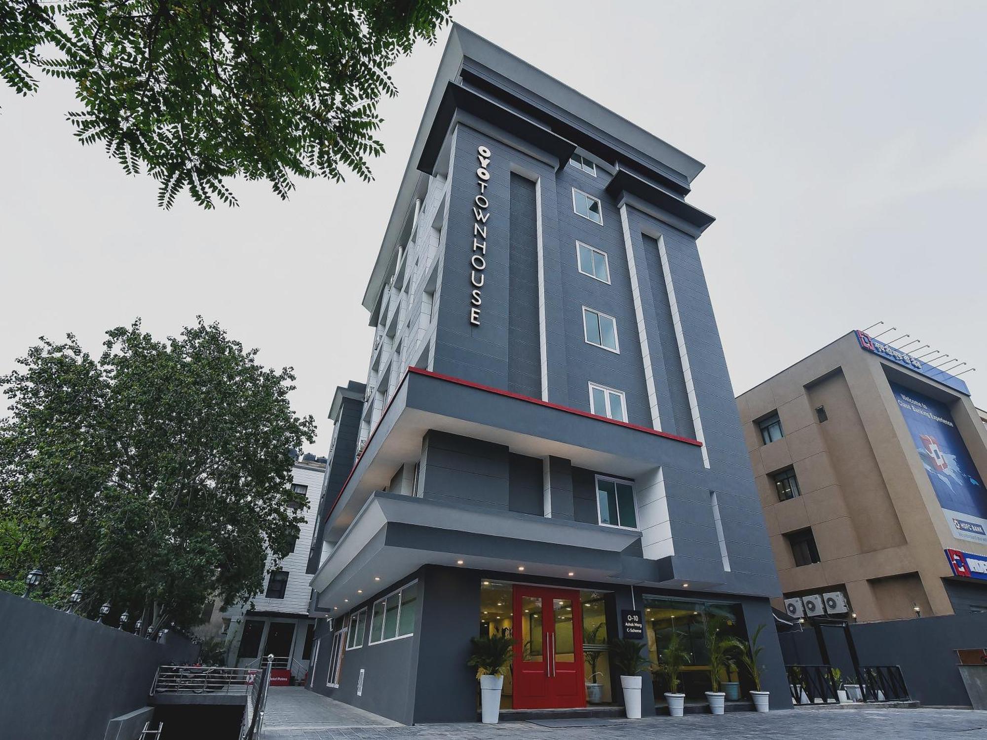 فندق Townhouse C Scheme Ahinsa Circle جايبور المظهر الخارجي الصورة